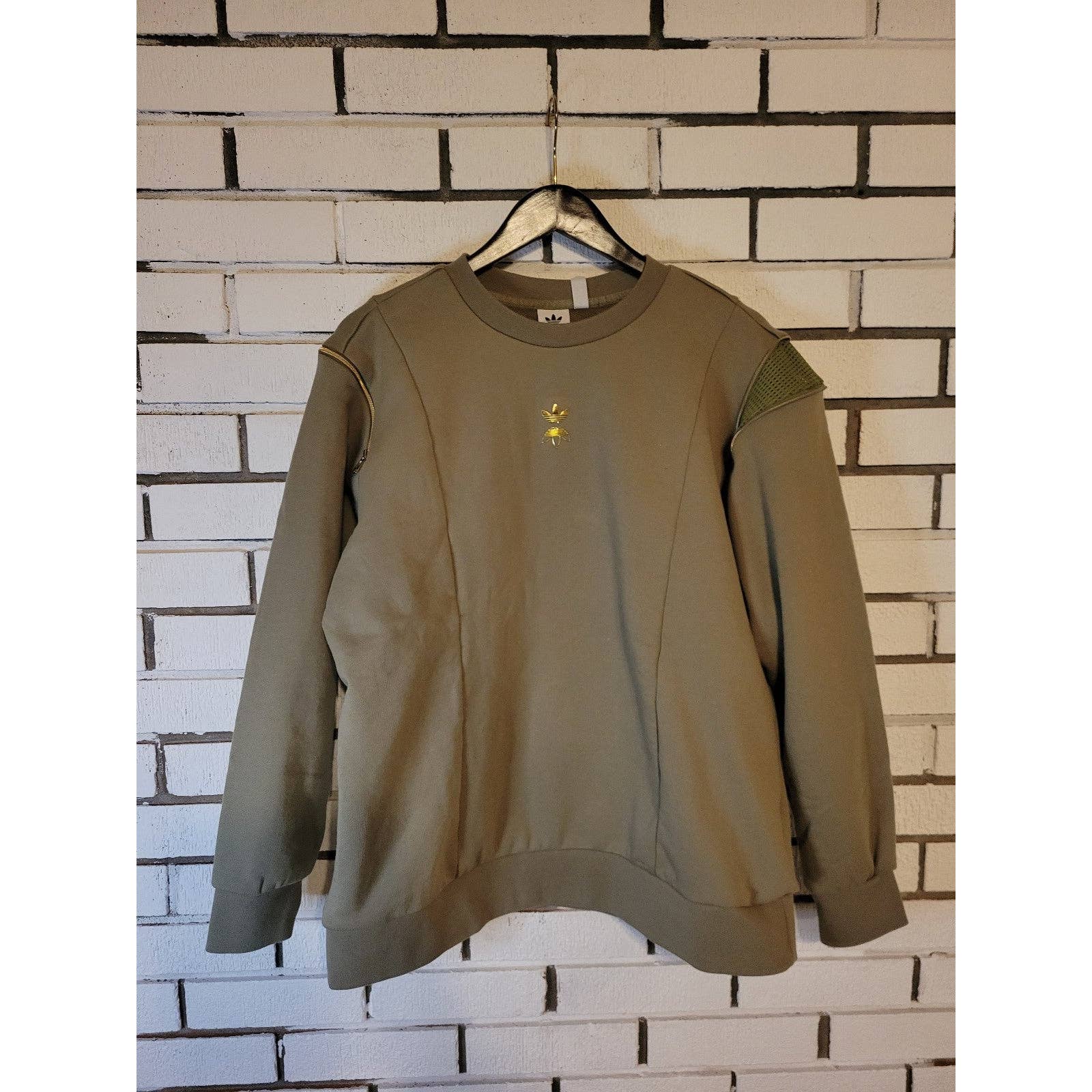 Nwt Womens Adidas Crew Sweatshirt 1x Nwt Womens Adidas Crew Sweatshirt 1x
